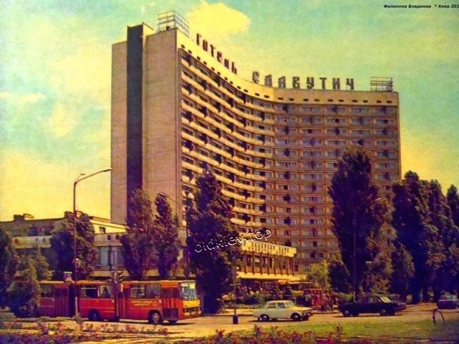 Киев. Русановка