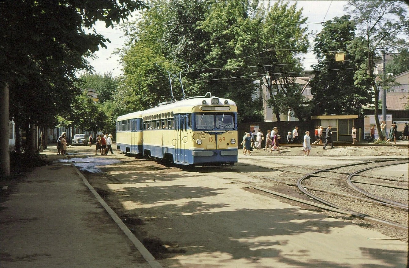 Киев. ул. Жилянская