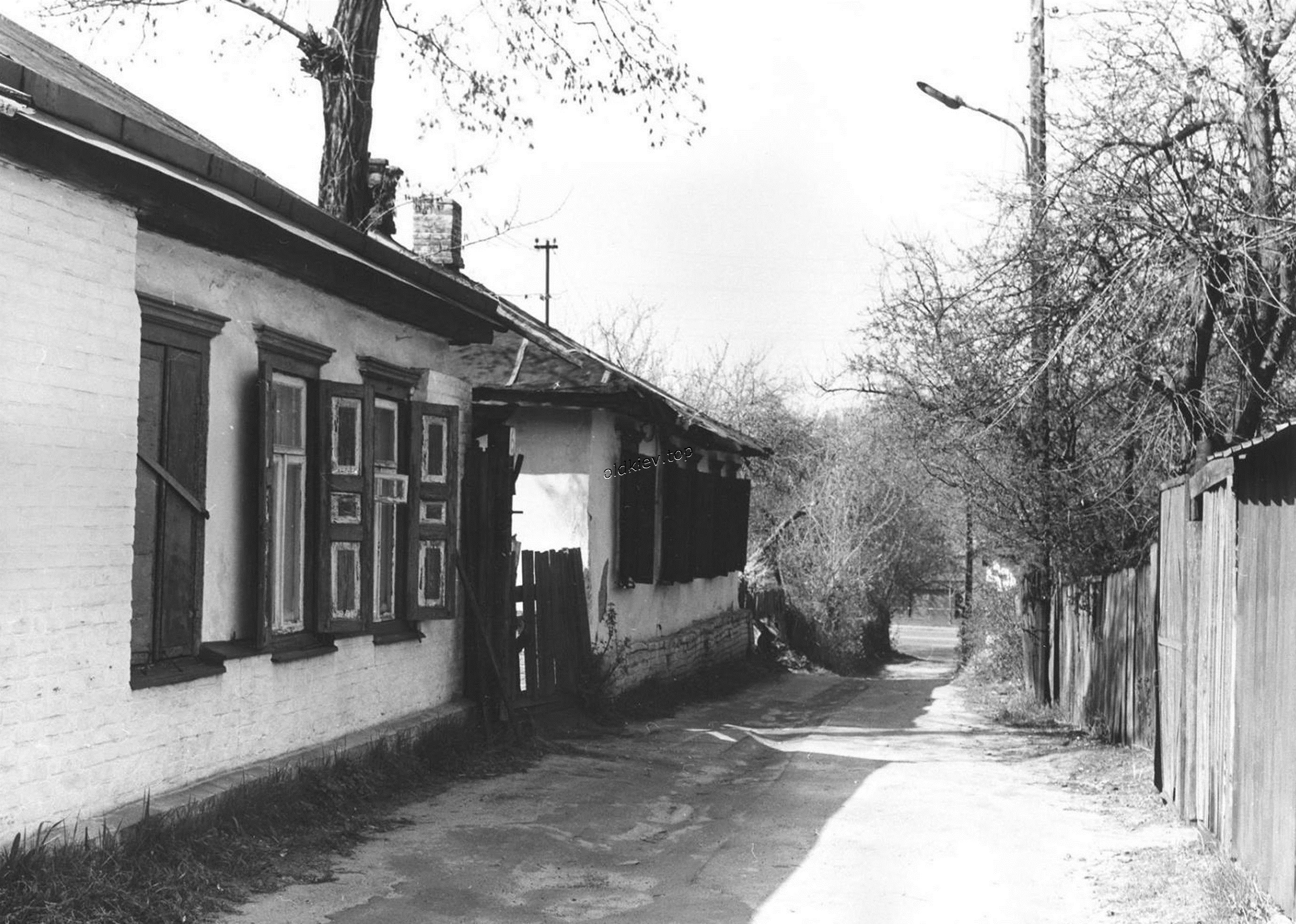 Гулак-Артемовского переулок